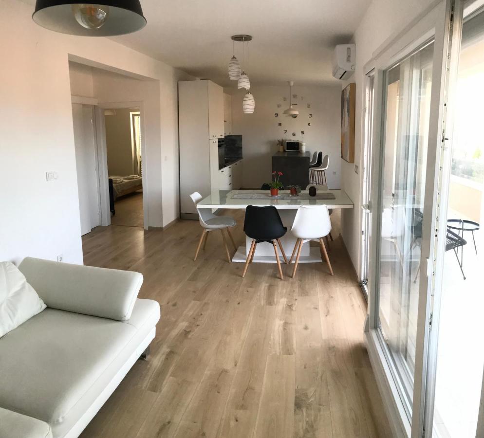 Apartments Jelka Banjol Extérieur photo